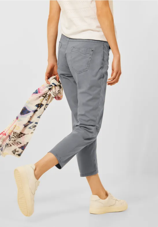 Loose Fit Hose mit Stickerei